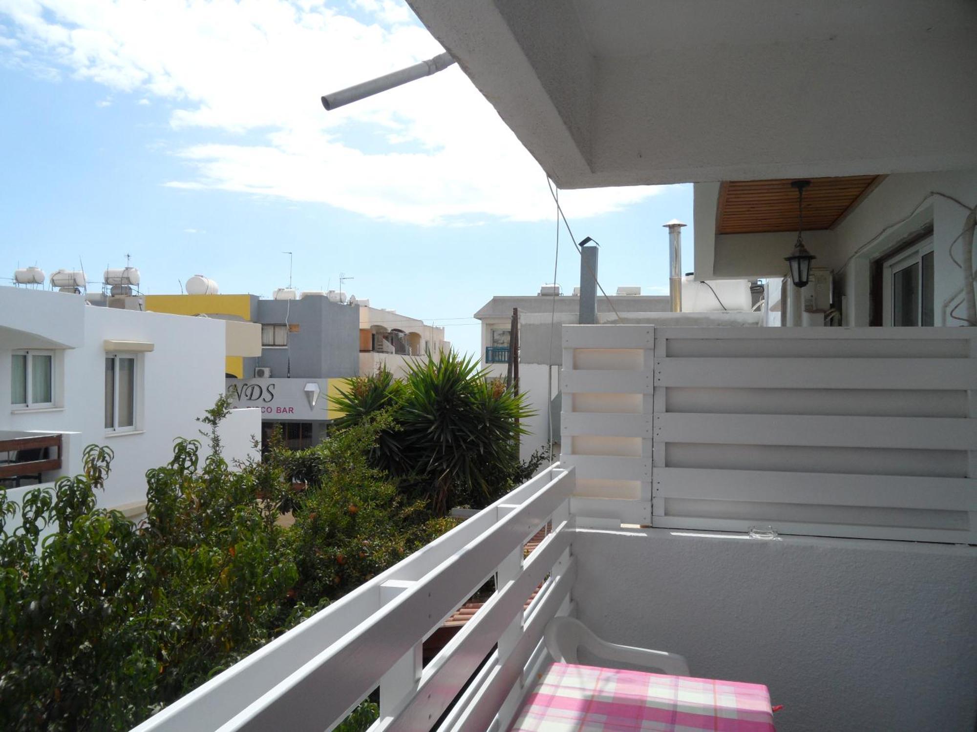 Sunshine Apts, Two Bedroom , Free Internet, No 3 Ayia Napa Eksteriør billede