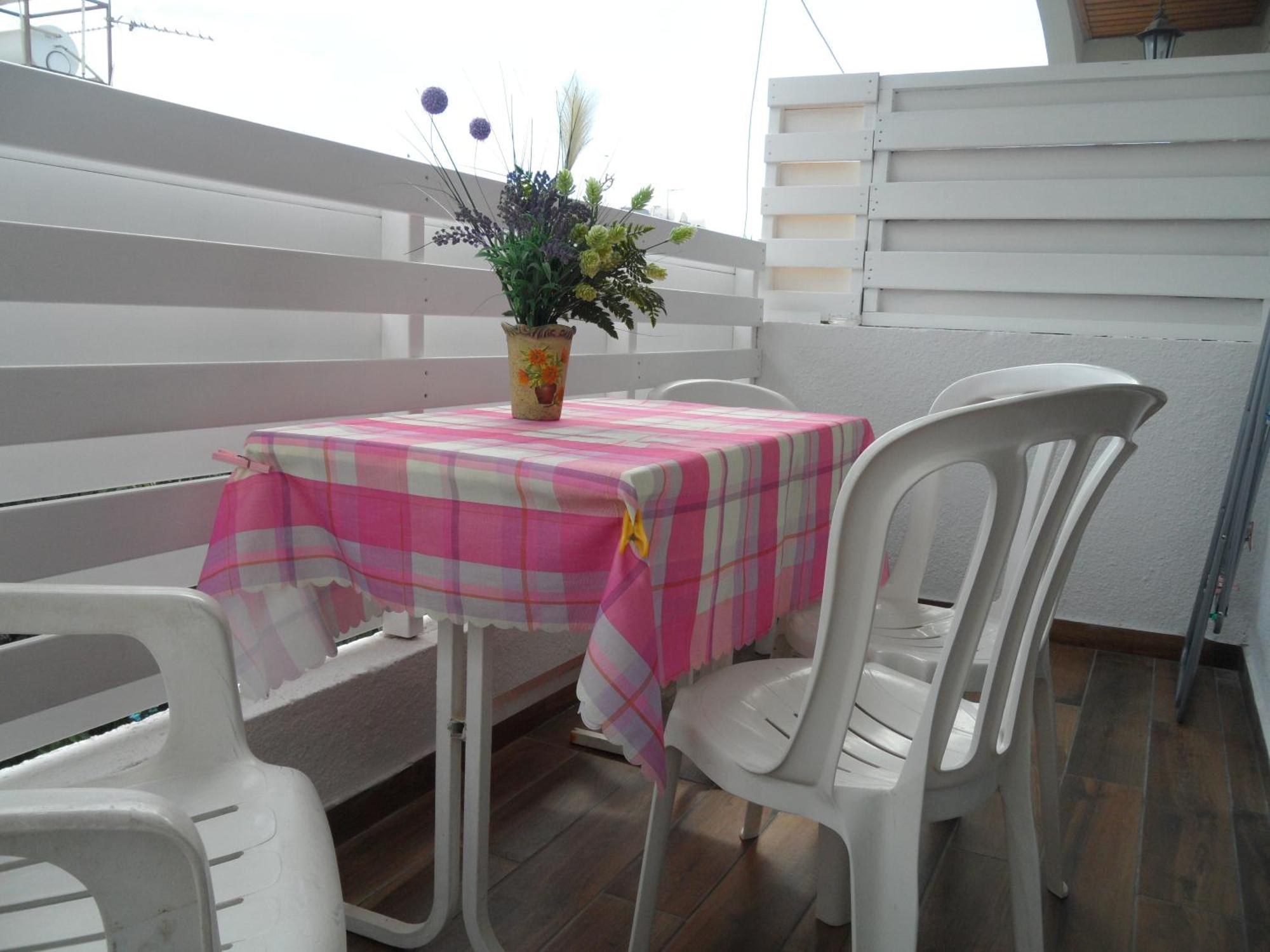 Sunshine Apts, Two Bedroom , Free Internet, No 3 Ayia Napa Eksteriør billede