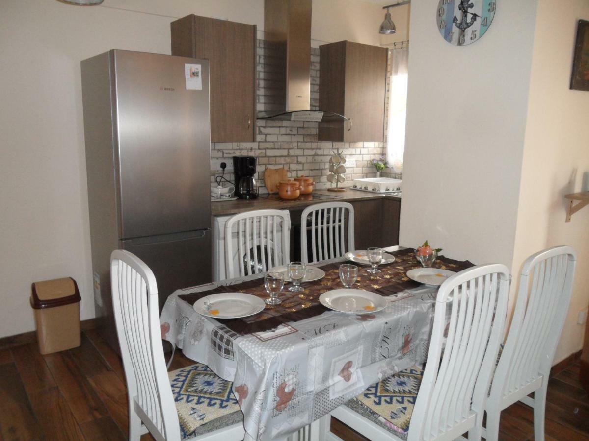 Sunshine Apts, Two Bedroom , Free Internet, No 3 Ayia Napa Eksteriør billede