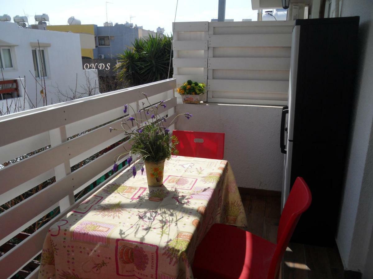 Sunshine Apts, Two Bedroom , Free Internet, No 3 Ayia Napa Eksteriør billede